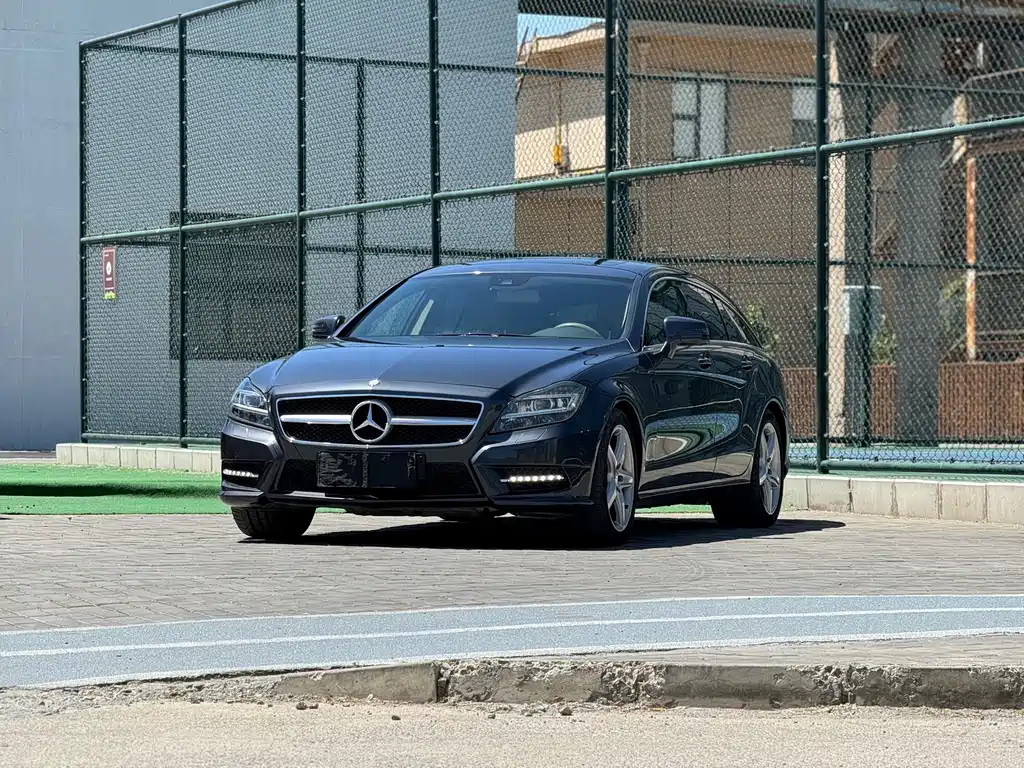 Mercedes-Benz CLS 2013 — фото 1