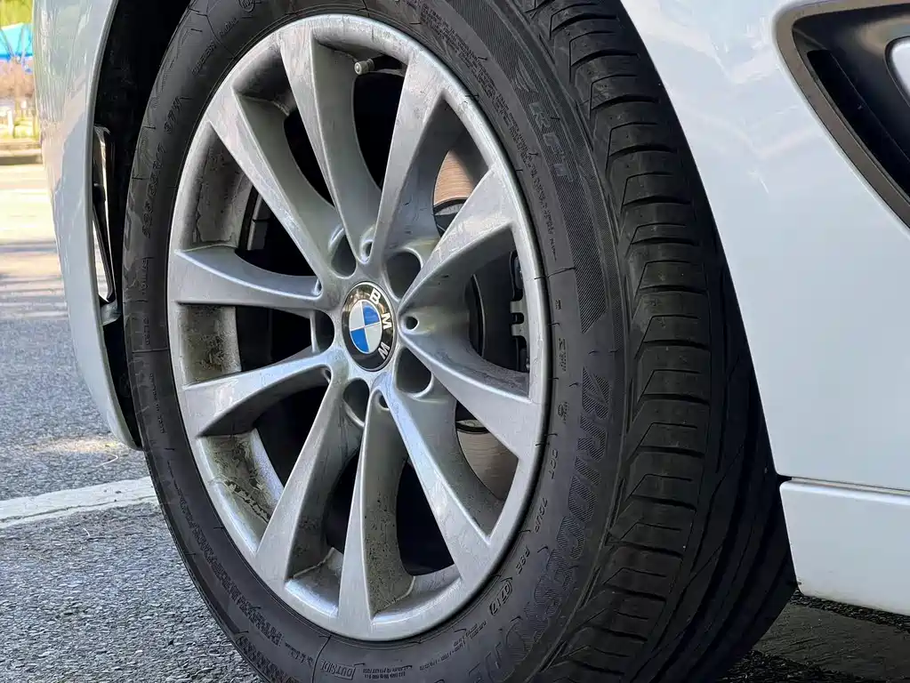 BMW 3 Series GT 2017 — фото 16