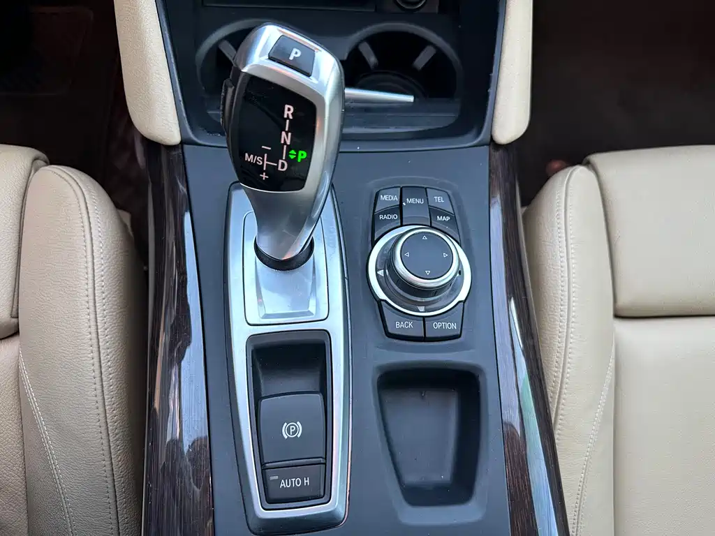 BMW X6 2013 — фото 17