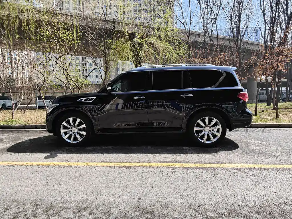 Infiniti QX 2013