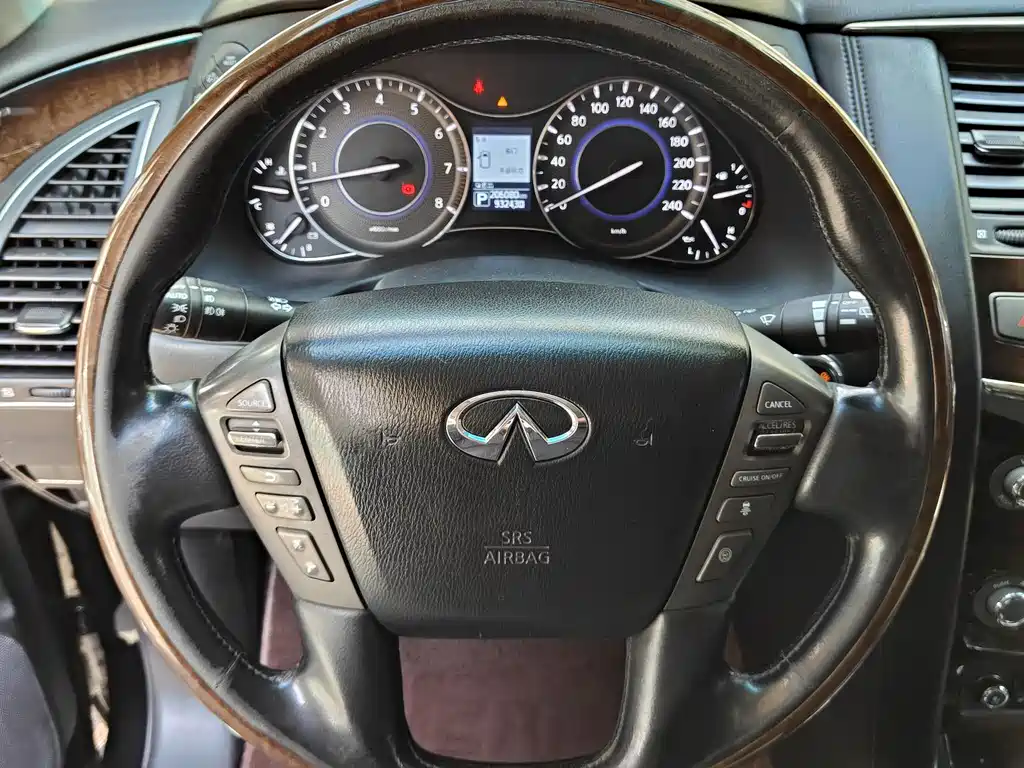 Infiniti QX 2013 — фото 15
