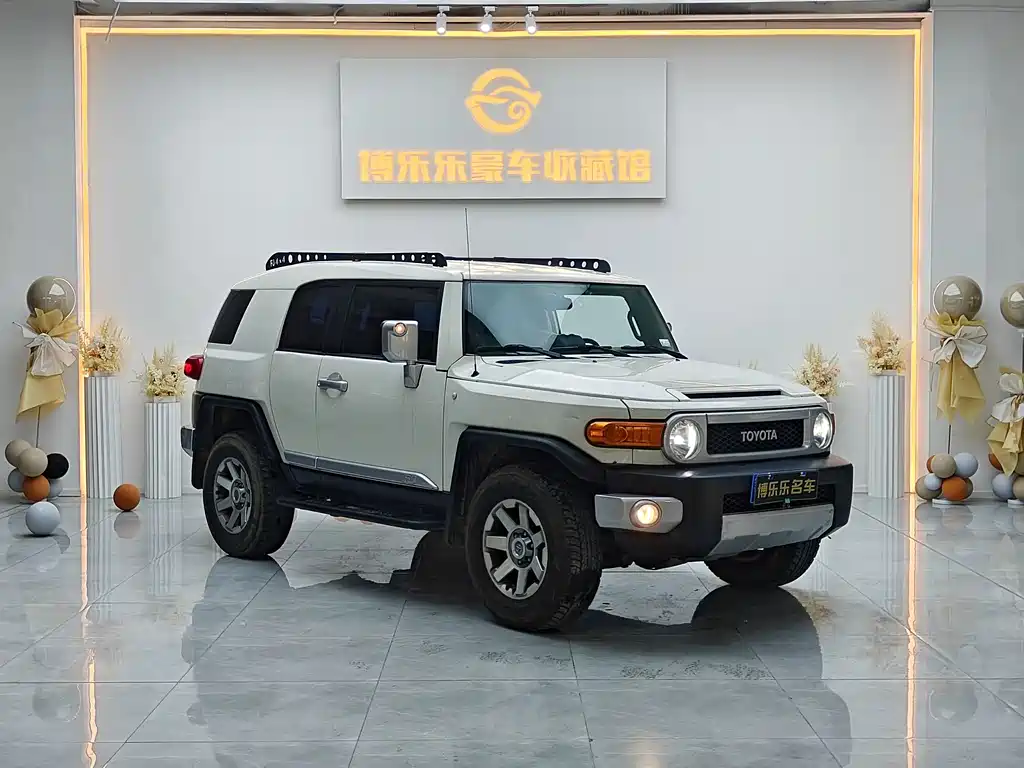 Toyota FJ Cruiser 2019 — фото 3