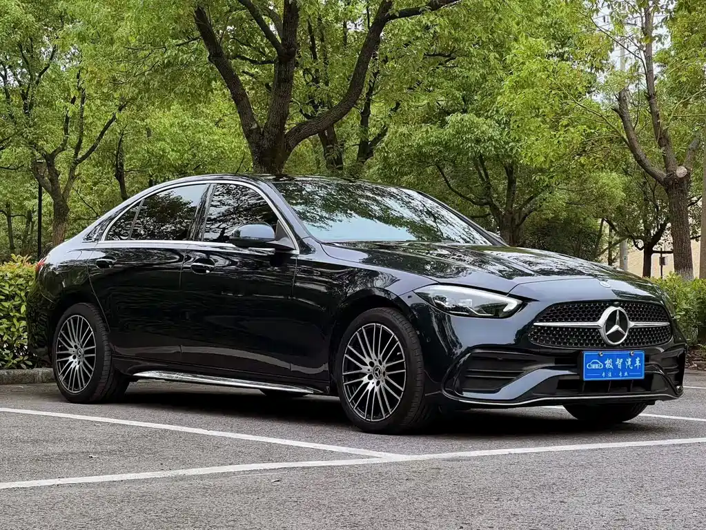 Mercedes-Benz C-Class 2023 — фото 3
