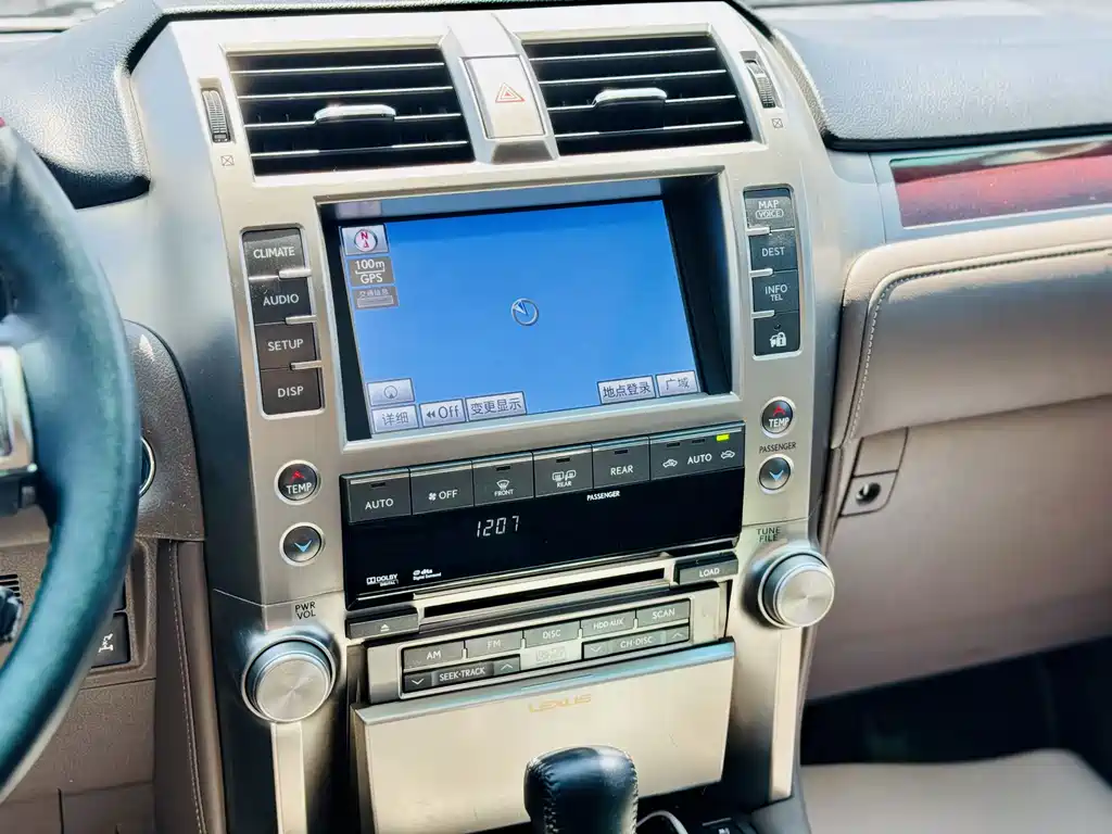 Lexus GX 2013 — фото 12