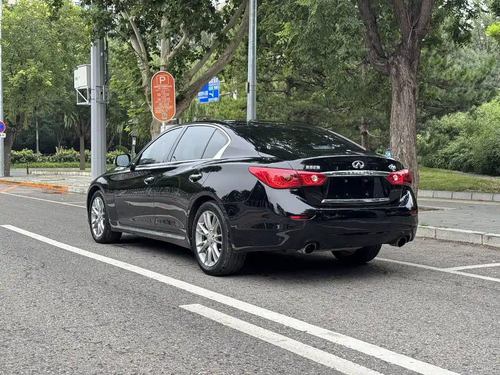 Infiniti Q50L 2017 — фото 2