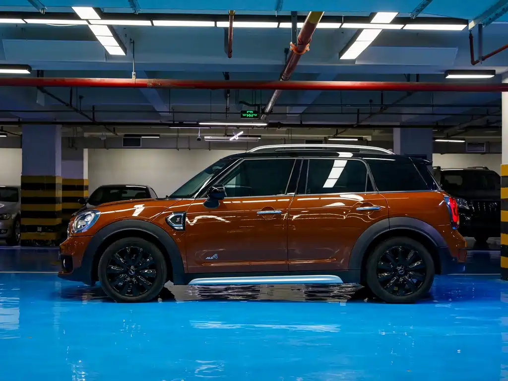 MINI Countryman 2018 — фото 2