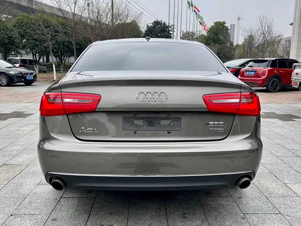 Audi A6L 2014 — фото 18