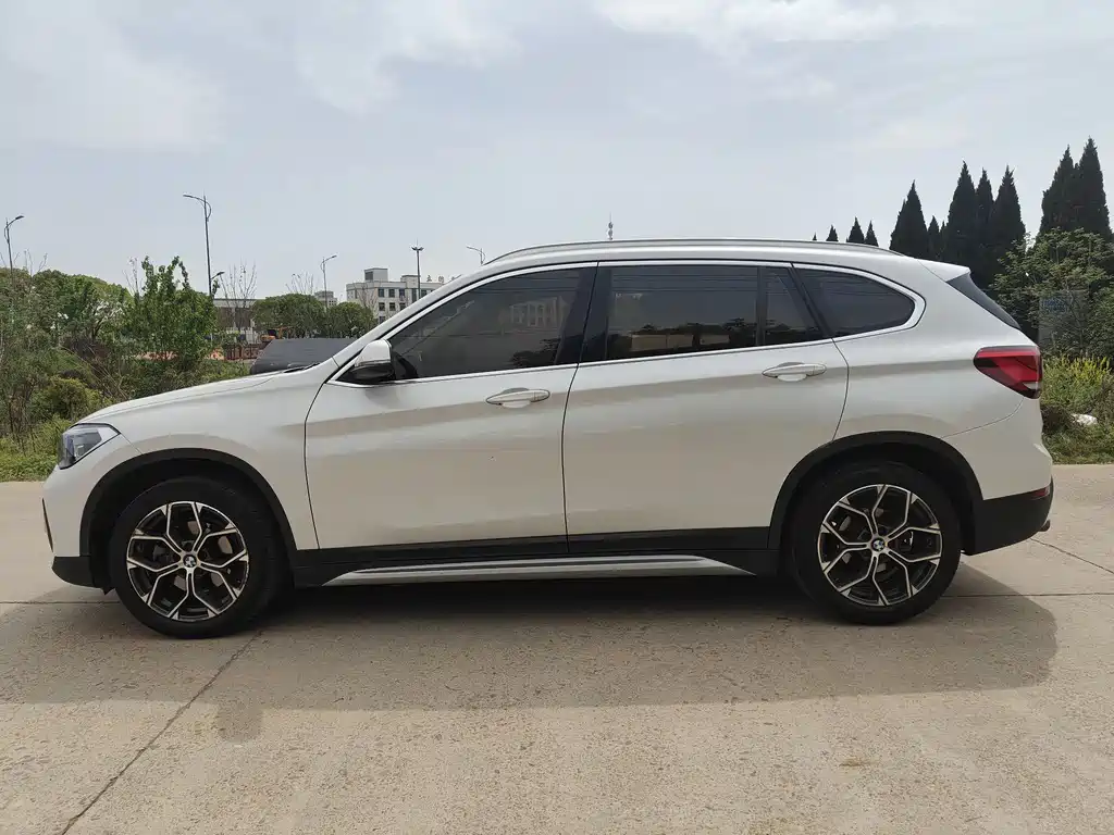 BMW X1 2020 — фото 3