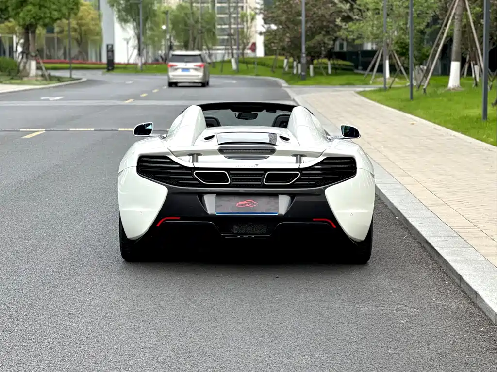 McLaren 625C 2015 — фото 4
