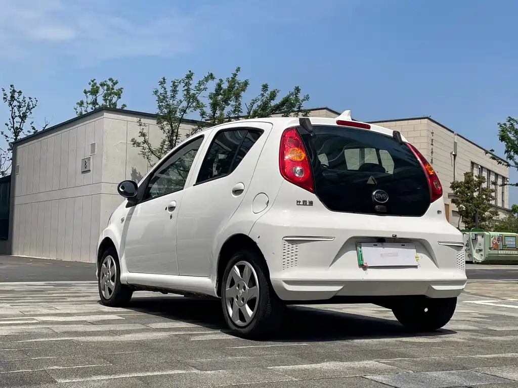 BYD e1 2019 — фото 4