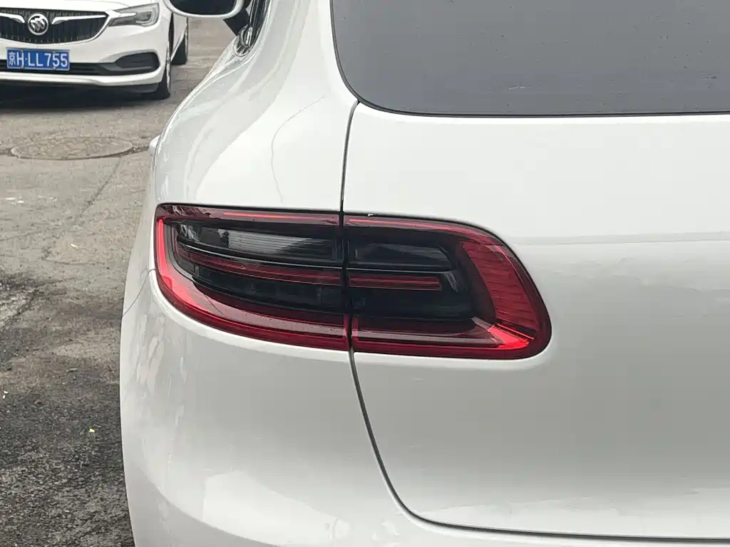 Porsche Macan 2018 — фото 4