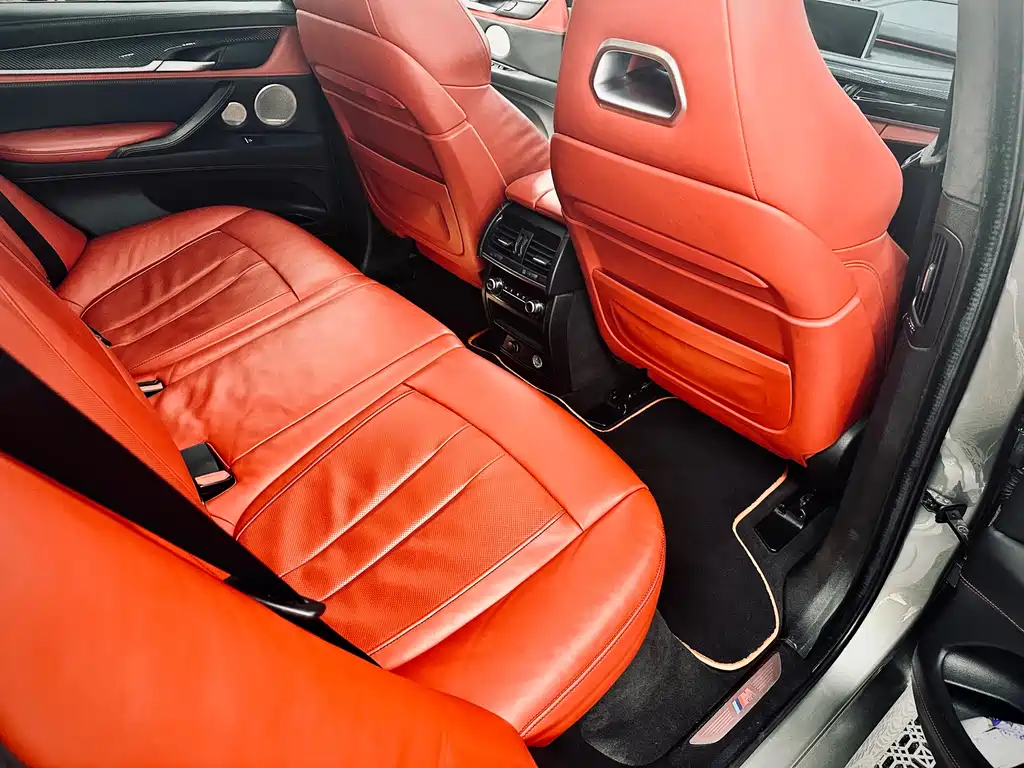 BMW X5 M 2015 — фото 17
