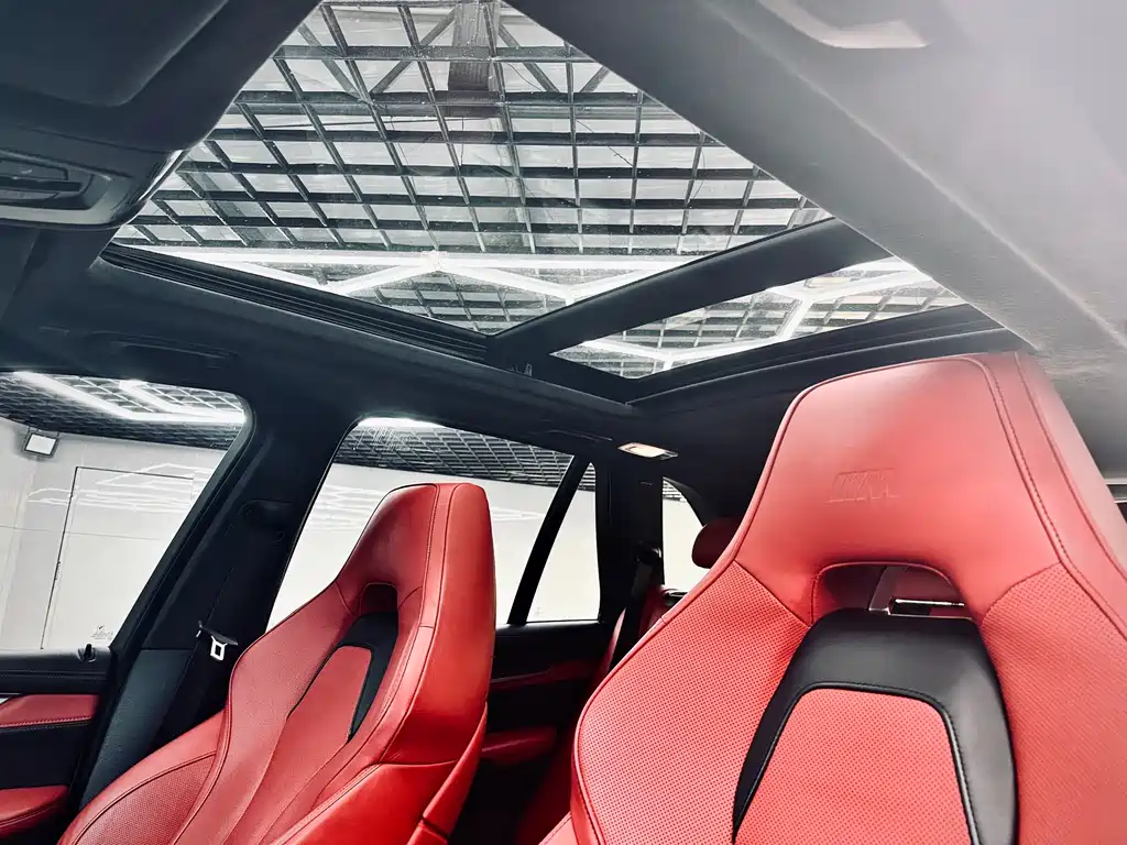 BMW X5 M 2015 — фото 18