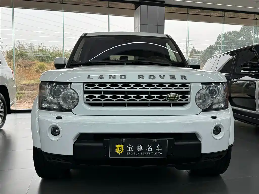 Land Rover Discovery 2010 — фото 1