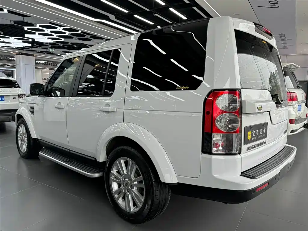Land Rover Discovery 2010 — фото 4