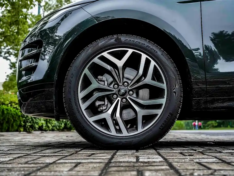 Land Rover Evoque 2024 — фото 10