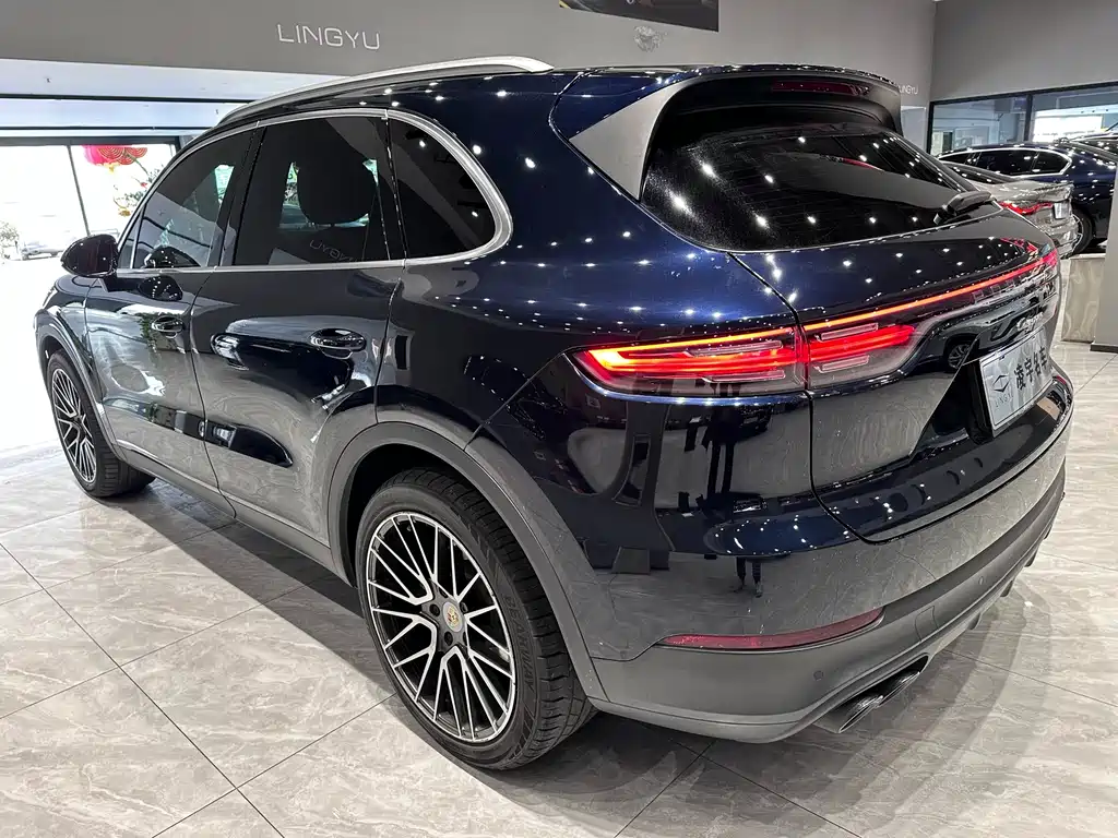 Porsche Cayenne 2020 — фото 4