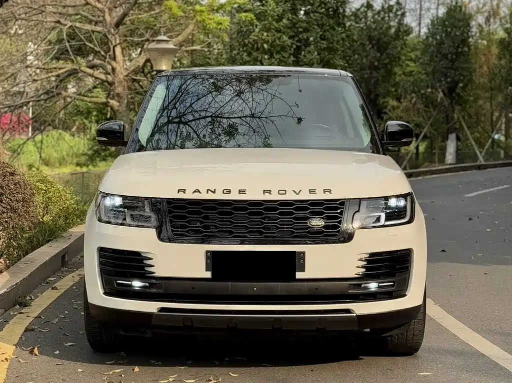 Land Rover Range Rover 2019 — фото 1