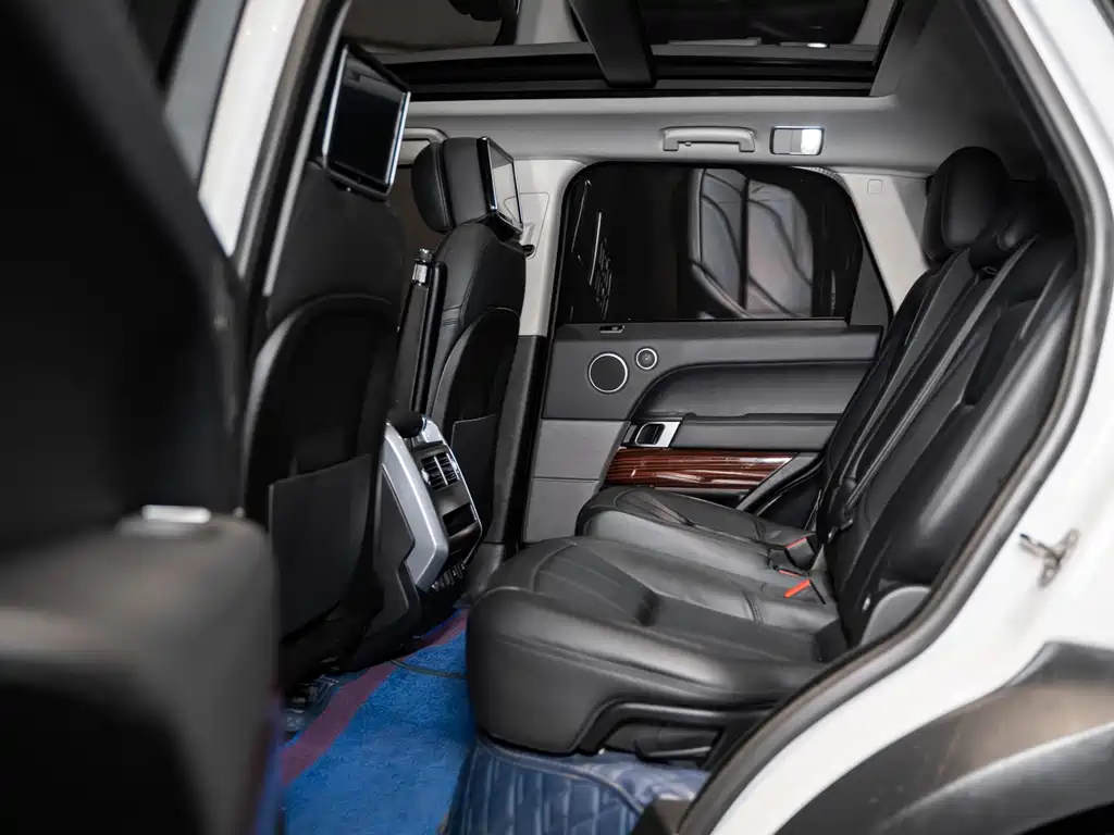 Land Rover Sport 2018 — фото 19