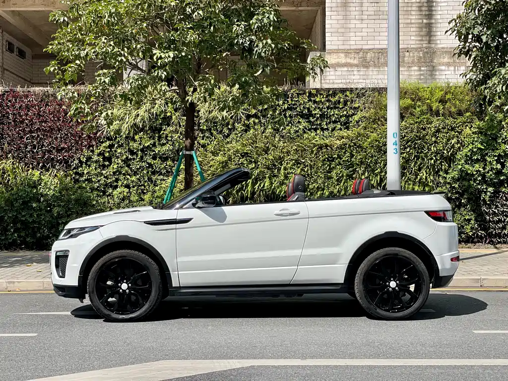 Land Rover Evoque 2018 — фото 11