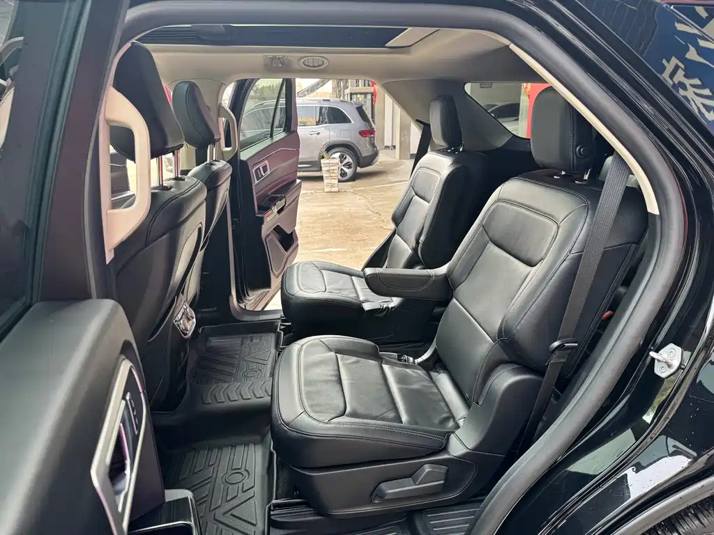 Ford Explorer 2020 — фото 12