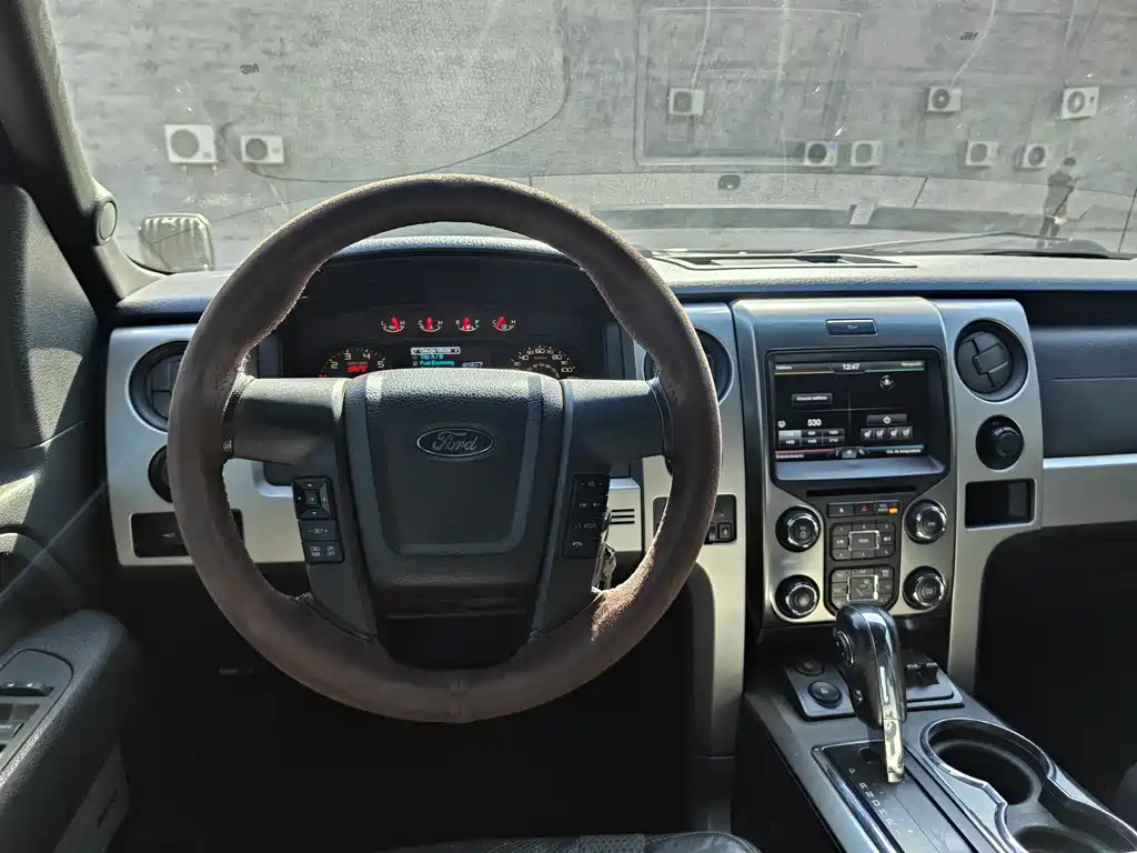 Ford F-150 Raptor 2014 — фото 13