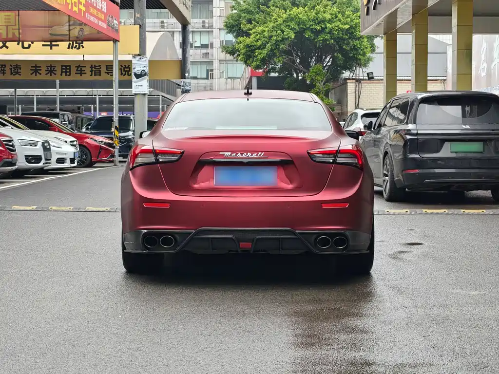 Maserati Ghibli 2014 — фото 16