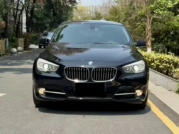 BMW 5 Series GT 2013