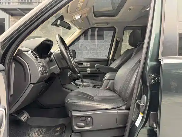 Land Rover Discovery 2011