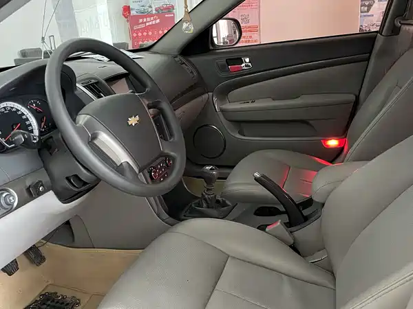 Chevrolet Epica 2013