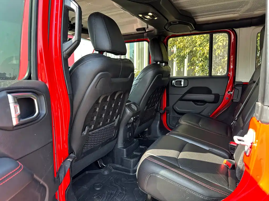 Jeep Wrangler 2020 — фото 8