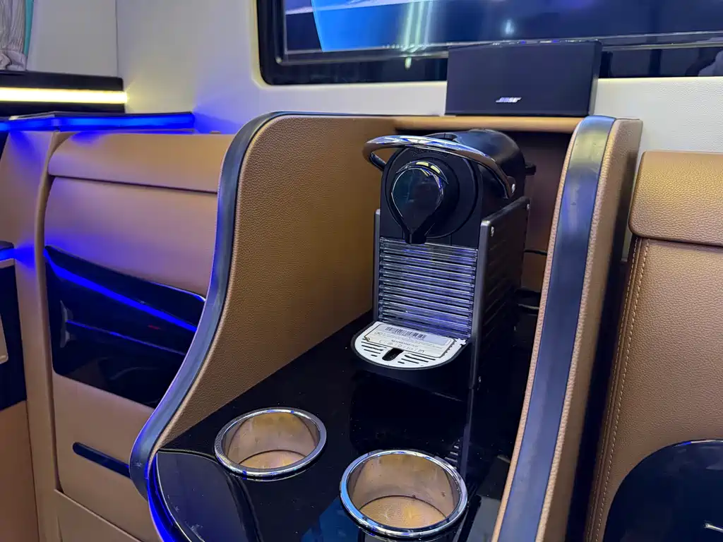 Mercedes-Benz Sprinter 2017 — фото 30