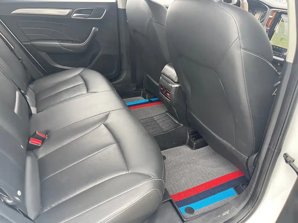 Roewe i6 Classic 2018 — фото 12