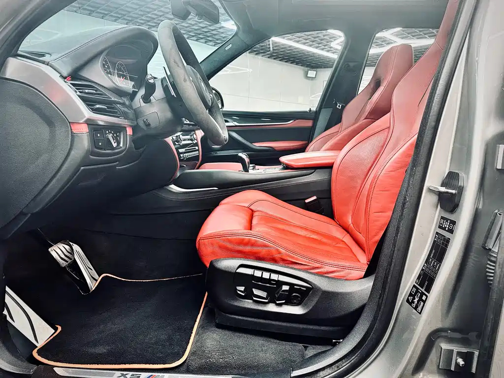 BMW X5 M 2015 — фото 15