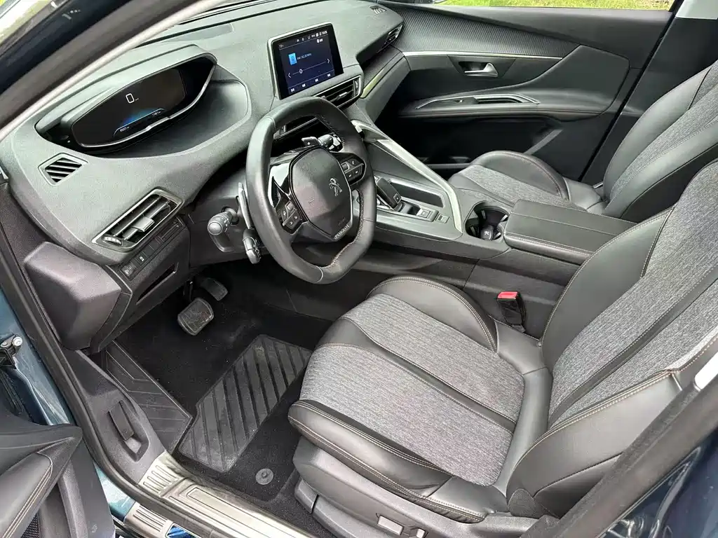 Peugeot 5008 2018 — фото 11