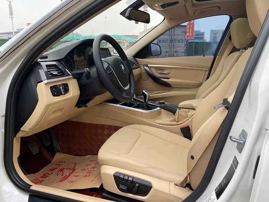 BMW 3 Series 2015 — фото 15