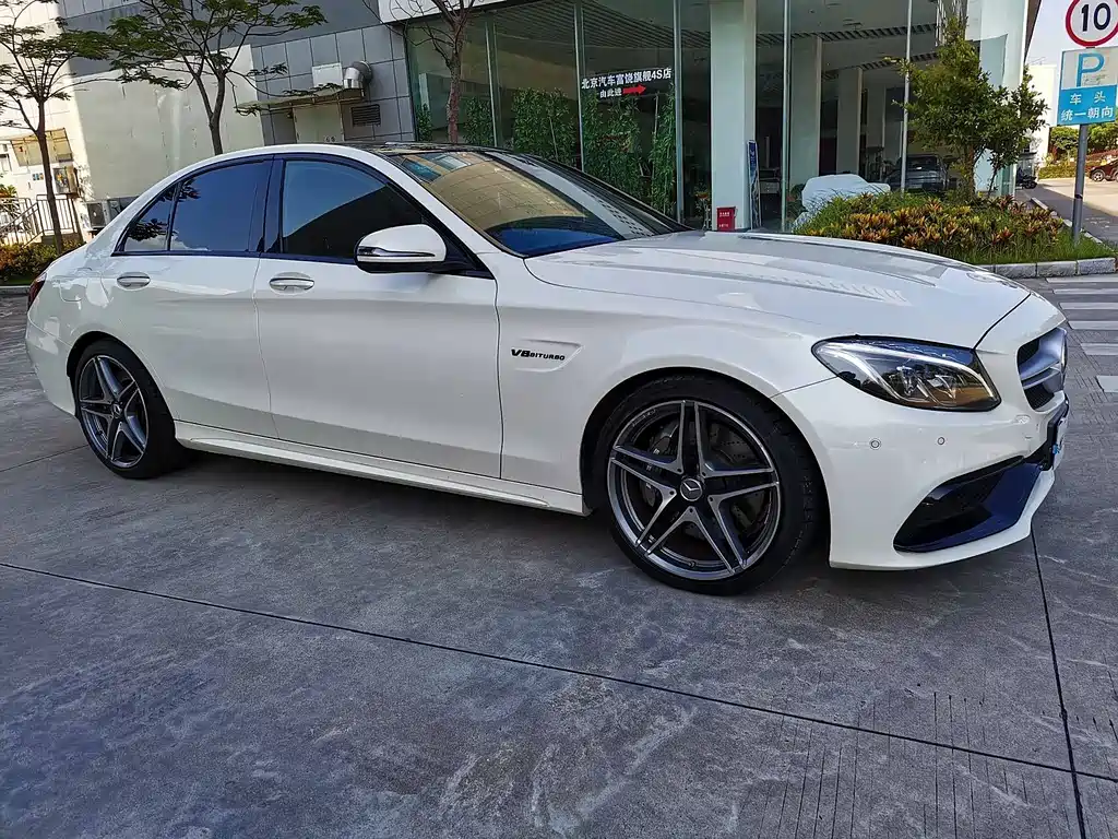 Mercedes-Benz C-Class AMG 2020 — фото 3