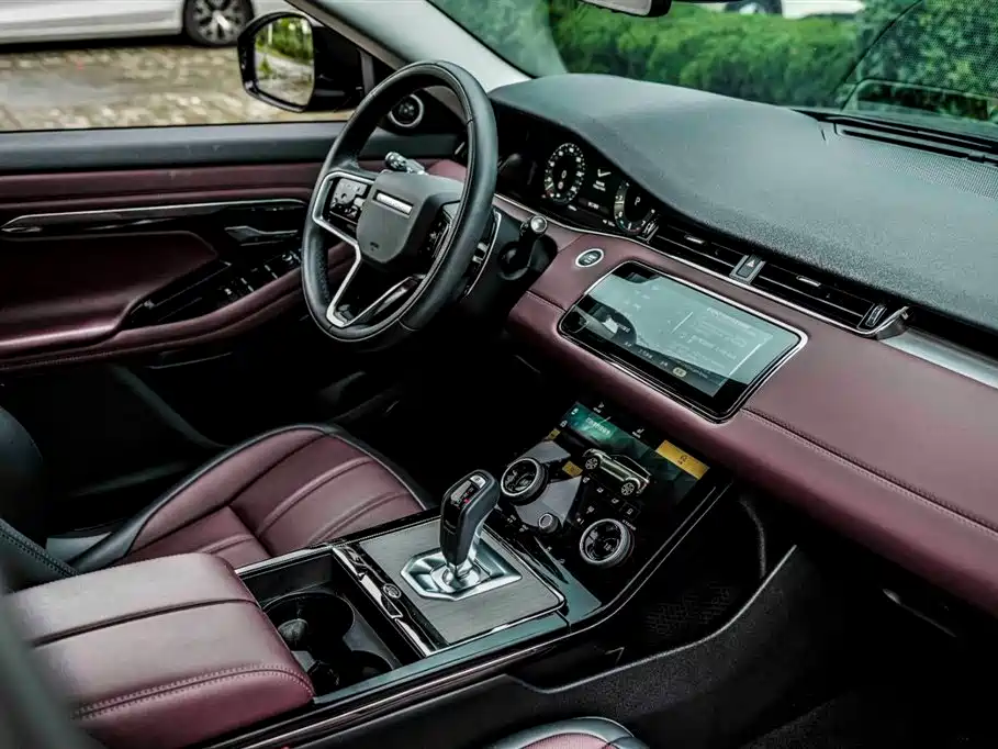 Land Rover Evoque 2024 — фото 19
