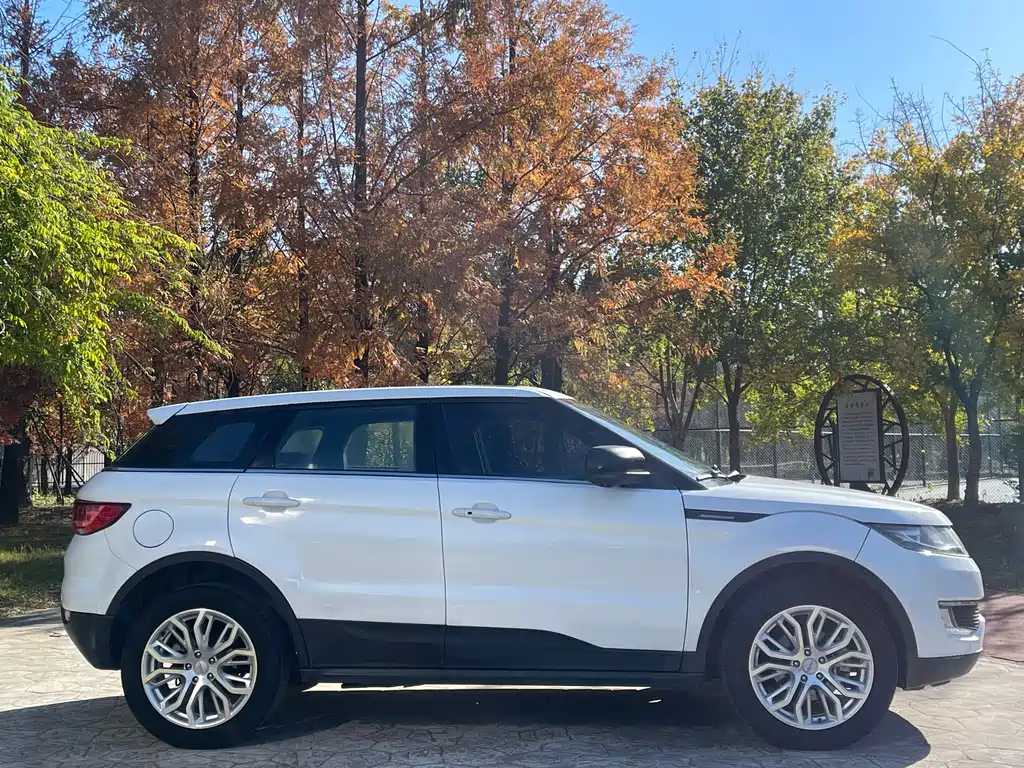 Landwind X7 2015 — фото 4