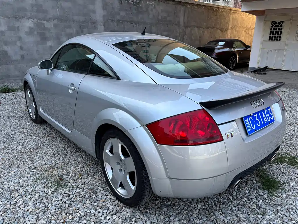 Audi TT 2005 — фото 6