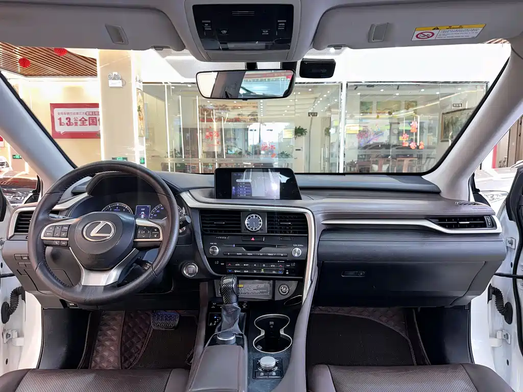 Lexus RX 2017 — фото 14