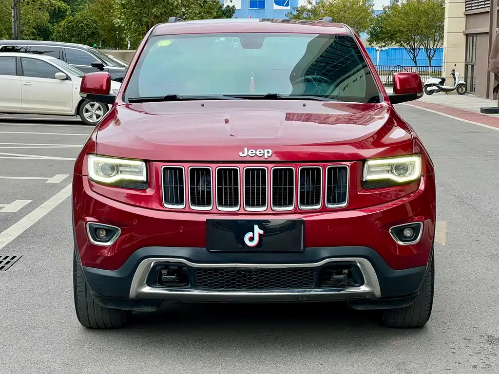 Jeep Grand Cherokee 2015 — фото 2