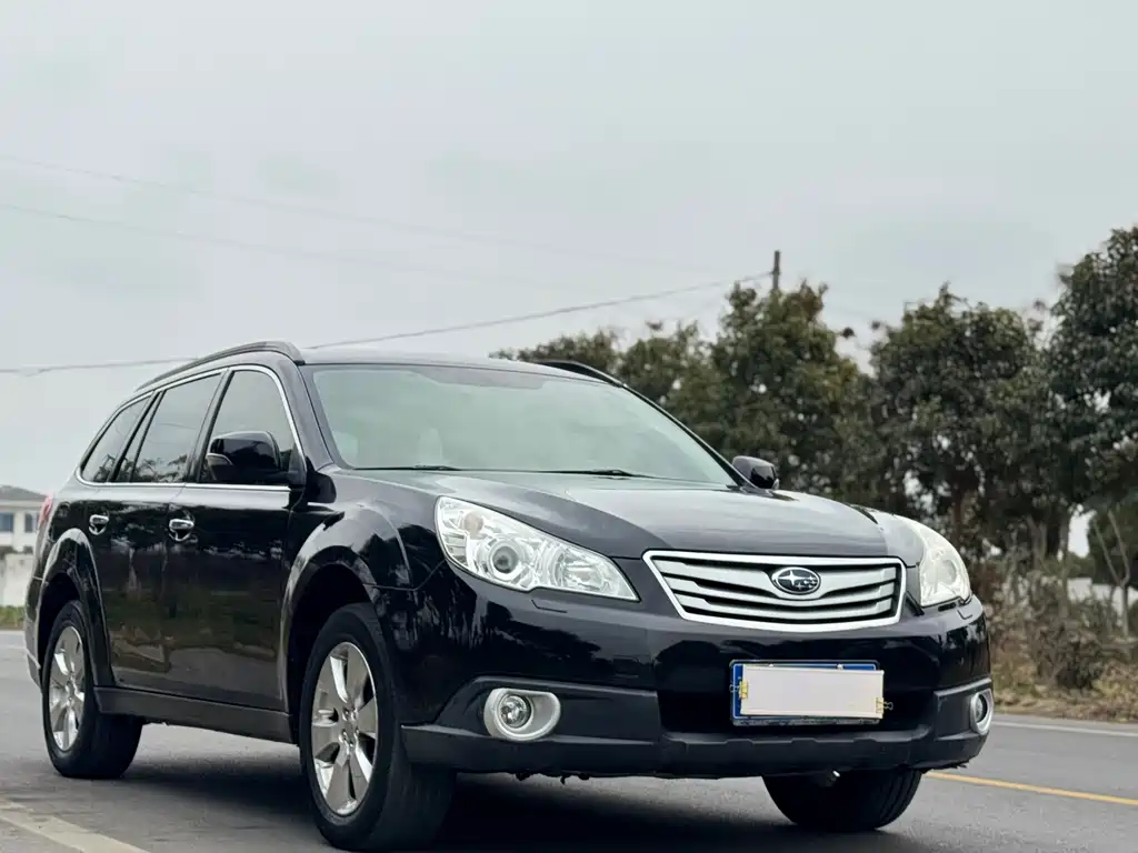 Subaru Outback 2012 — фото 3
