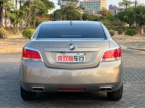 Buick LaCrosse 2012
