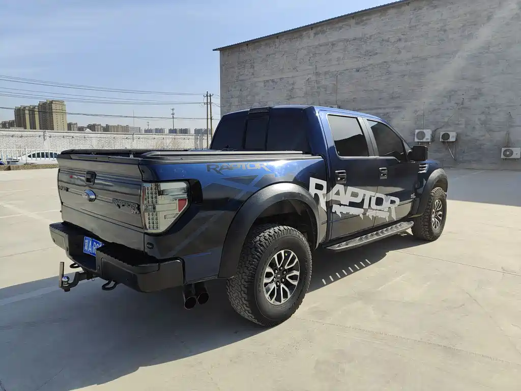 Ford F-150 Raptor 2014