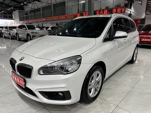 BMW 2 Series Wagon 2015