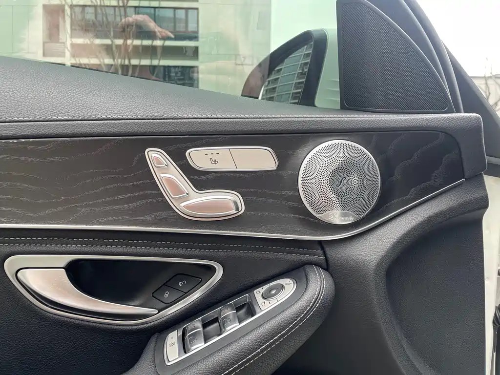 Mercedes-Benz C-Class 2019 — фото 12