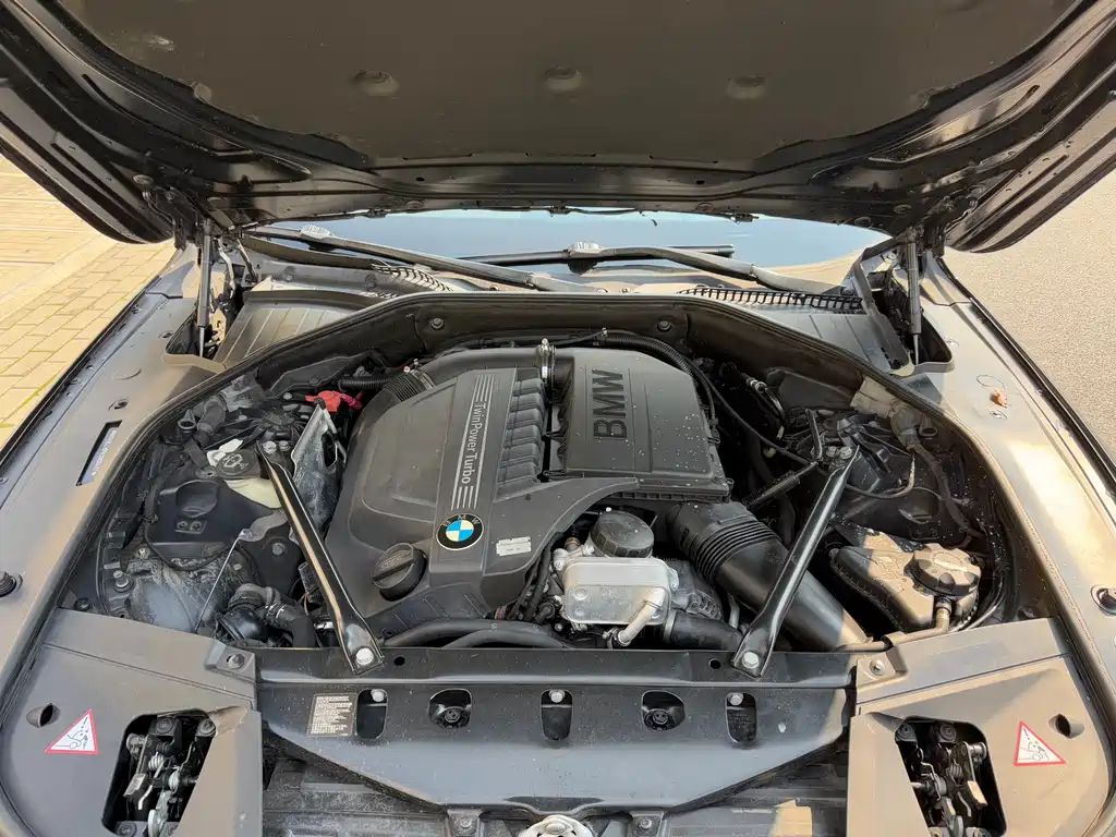 BMW 7 Series 2015 — фото 24