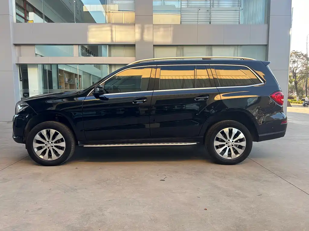 Mercedes-Benz GLS 2017 — фото 5