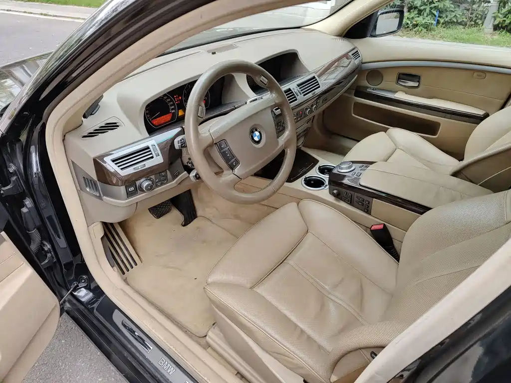BMW 7 Series 2008 — фото 10